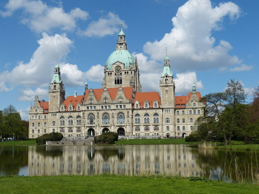 Hannover: Private Guided Walking Tour - WWII in Hannover, Aegidien Church Ruins and the Hiroshima Peace Bell