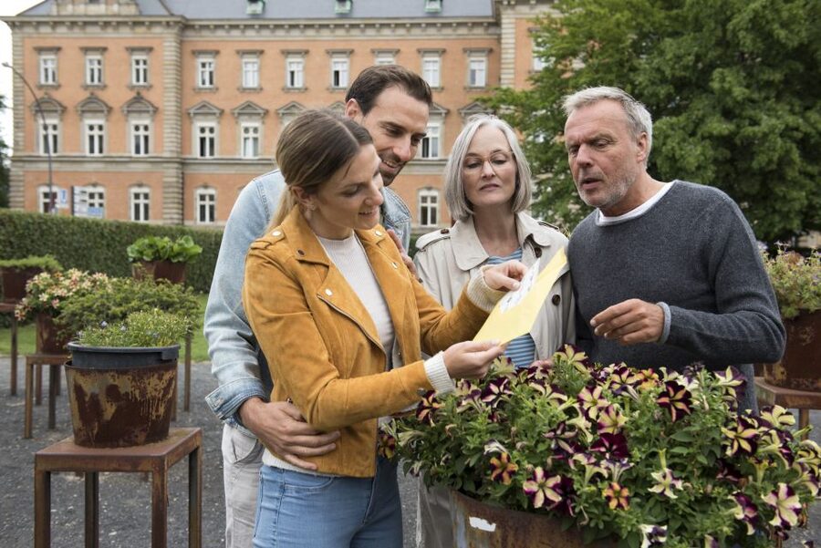 Hanover: Linden-Limmer Krimi-Rätsel-Tour - Hanover in Linden-Limmer, solved one clue at a time