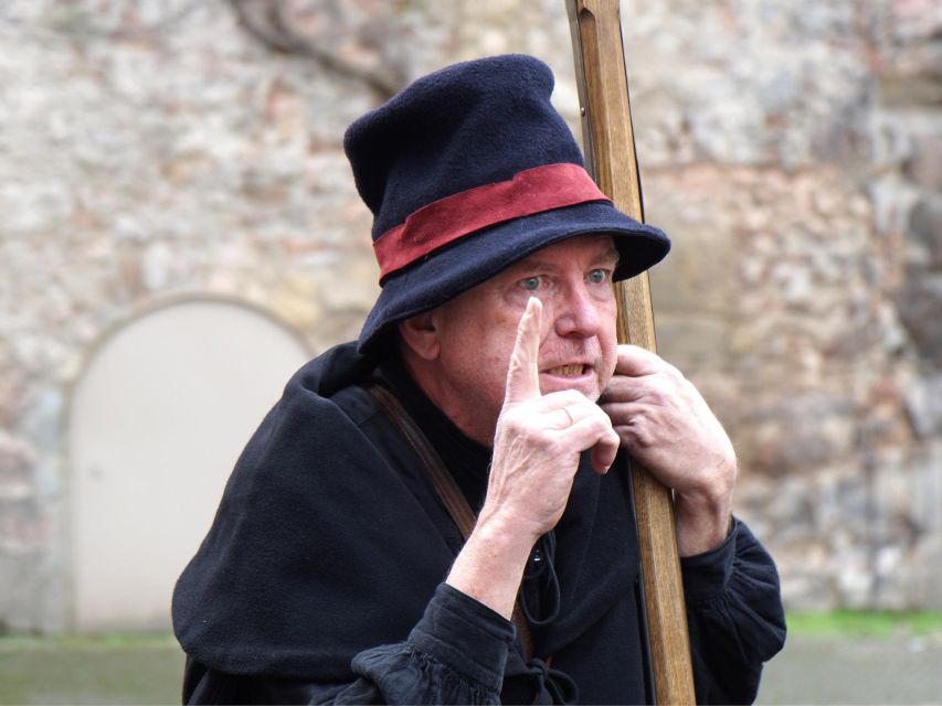 Hanover: Night tour with night watchman Melchior - Key things to know before you go