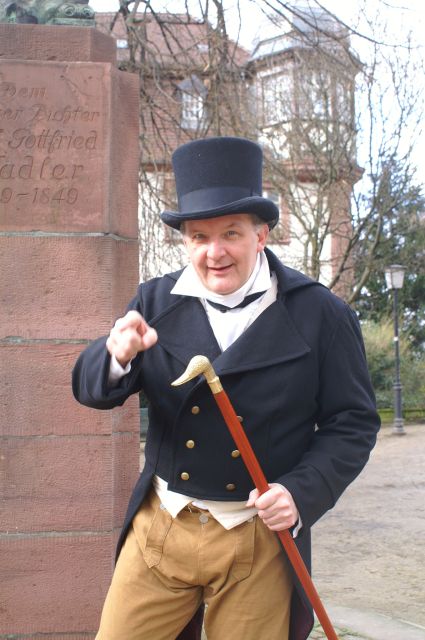Heidelberg: 2-Hour Crime Tour with Costumed Guide - Where you start at Kornmarkt and how to stay comfortable