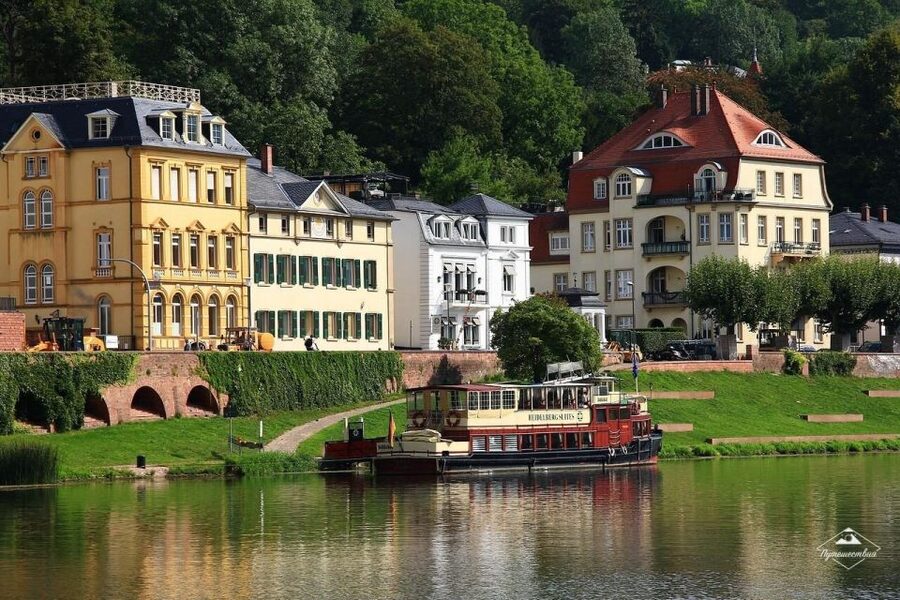 Heidelberg Castle Tour: Residence of the Electors - Getting There Without Stress, Walk vs Cable Car and Meeting Time