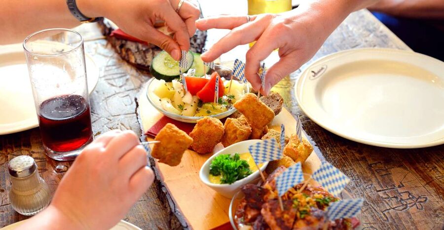 Heidelberg: Culinary city tour with delicious samples - Why a Heidelberg food tasting walk makes more sense than random dining
