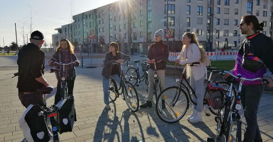 Heidelberg: Guided Bike Tour - Neckar River photo stops: why cycling beats walking here