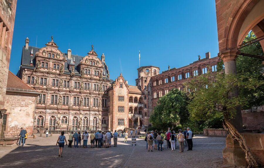 Heidelberg: Heidelberg Castle Garden & Outside Private Tour - Großes Fass, the Great Barrel: the main event