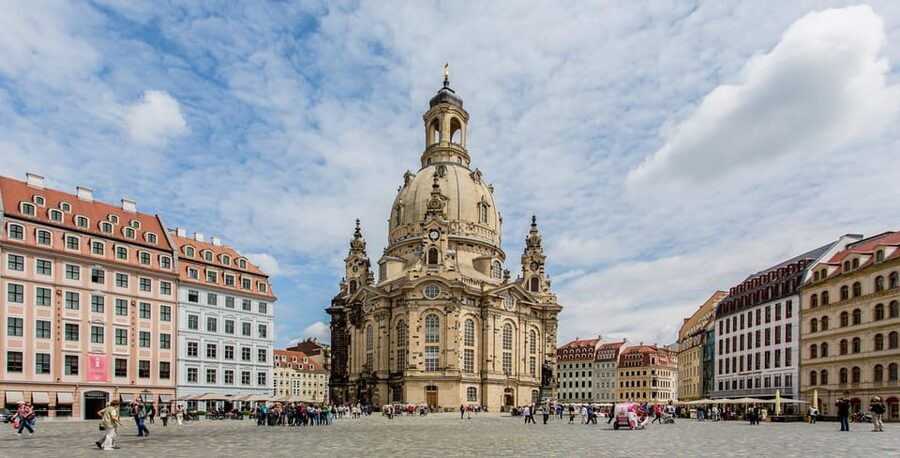 Historical tour of the old town including a Saxon dinner - Key Highlights You’ll Notice Right Away