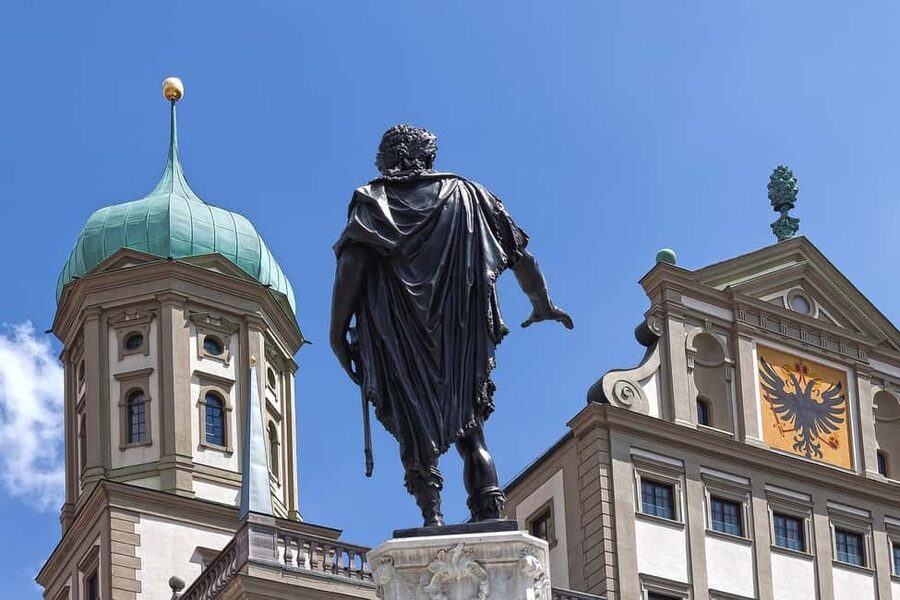 Historical Walking Tour of Augsburg / Historische Führung - Augsburg Town Hall at Rathausplatz and the Goldener Saal