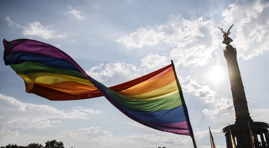 Historyof the Trans, Queer & Gay communities of Berlin tour - Entering Berlin’s queer story at the Reichstag and along the Spree
