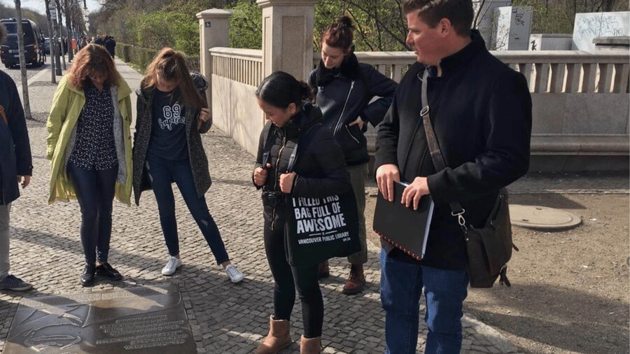 Hitler to Stalin - WWII & Cold War Tour (Small Group) - How the guide turns landmarks into a timeline