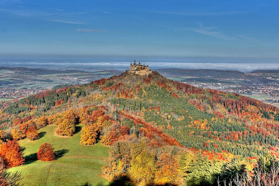 Hohenzollern Castle: Full-Day Tour from Frankfurt - The free-exploring window: make it count