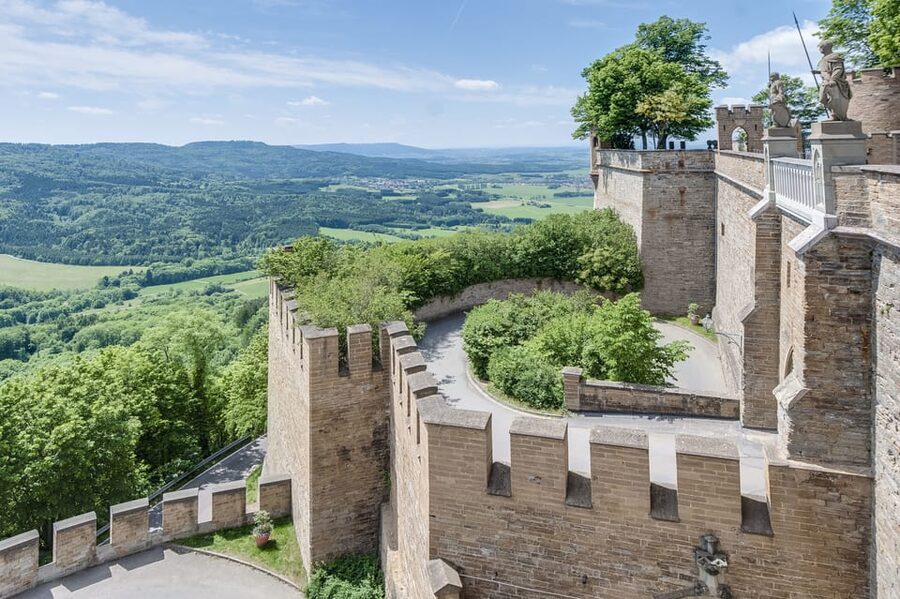 Hohenzollern Castle: Full-Day Tour from Frankfurt - Winter option: Royal Winter Magic at Hohenzollern