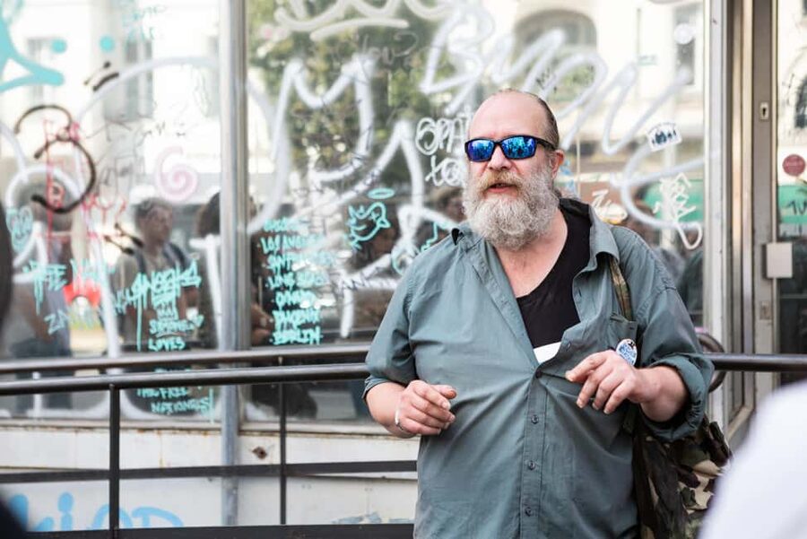 Homeless on chic streets: city tour in Berlin from personal experience - The Real Value: Dialogue, Not a One-Way Talk