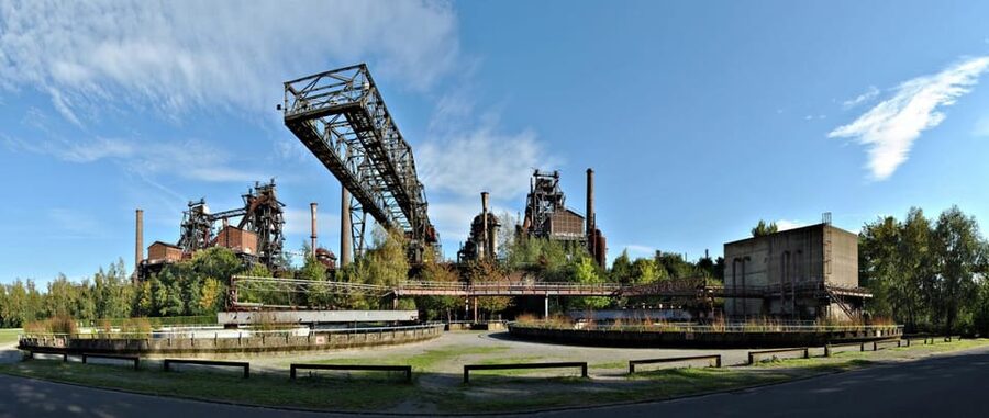 Hut tour Duisburg-Nord Landscape Park - From smelting plant to regional symbol of change