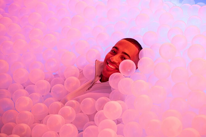 IKONO Berlin. Immersive Experience - Photo Opportunities Without Feeling Like a Photoshoot