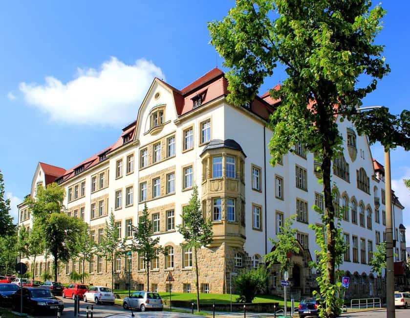 Kaßberg - die schönste Seite von Chemnitz - Green squares and residential life: what to notice while you walk