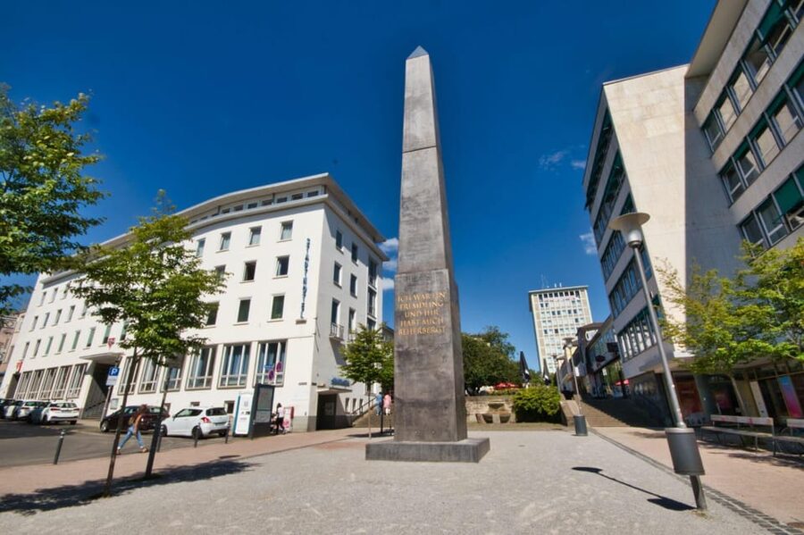 Kassel Old Town Audio Rally by P.I. Sir Peter Morgan - Audio guide learning that works while you walk