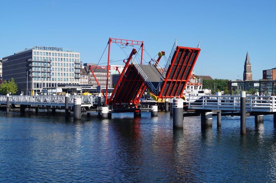 Kiel: City Highlights Express Walking Tour with a Local - Key points worth knowing before you go