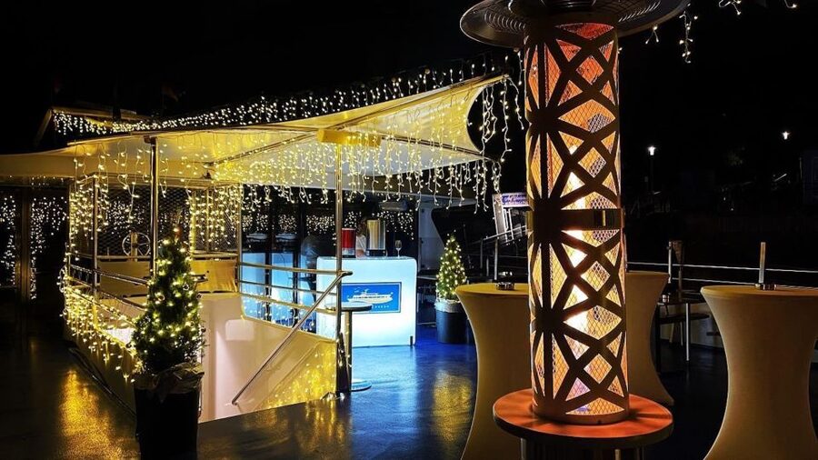 Koblenz: Christmas Boat Tour with Mulled Wine - Who This Koblenz Christmas Boat Tour Fits Best