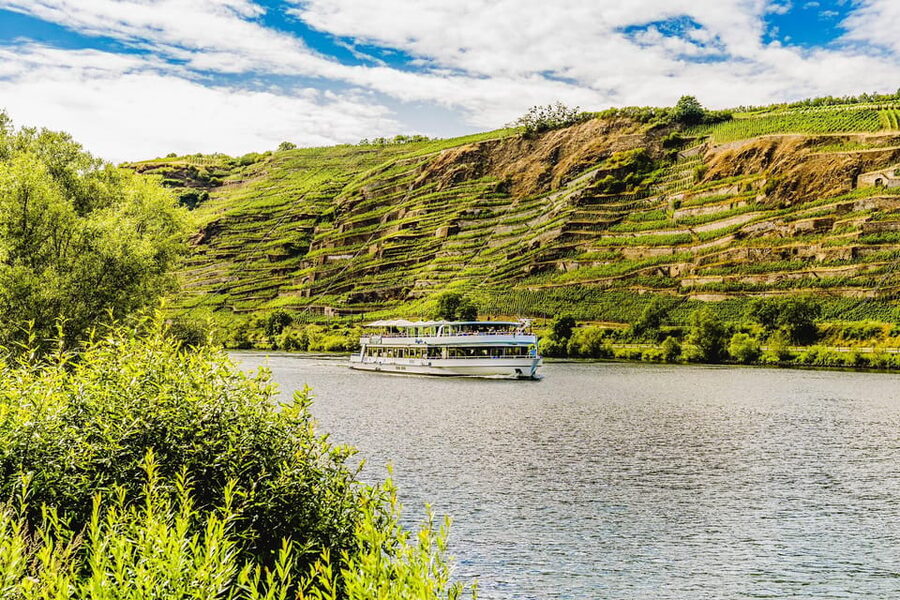 Koblenz: Panoramic Cruise on Moselle River to Winningen - Koblenz old town from the banks: where the best photos usually are