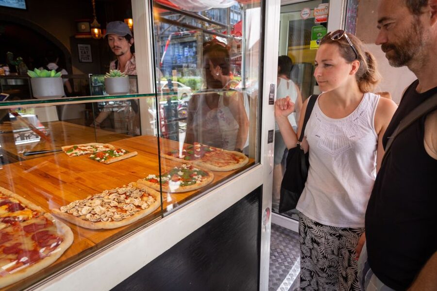 Kreuzberg: Culinary Food Tour - Mariannenstraße and Oranienplatz: food pauses and photo moments