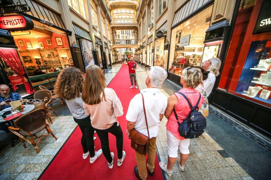 Leipzig: 2-Hour Guided Walking Tour in German - Barfußgässchen: Leipzig’s famous lane of food and pubs
