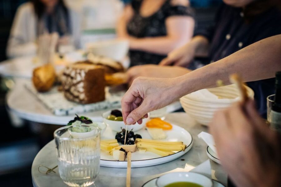 Leipzig: 3-Hour Sightseeing and Food Tour - Street musicians, coffee smells, and the Leipzig vibe