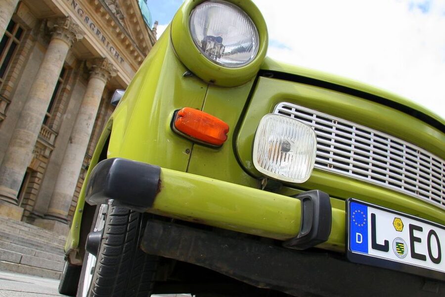 Leipzig: 90-Minute Trabi City Tour - Driving a Trabi through Leipzig: fun mechanics, real city views