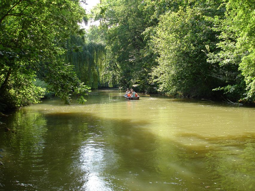 Leipzig: Riverside Forest Tour on the Pleiße - The 70-minute itinerary on the Pleiße, from city-edge calm to forest time