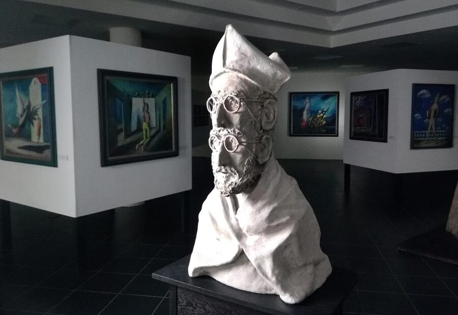 LETTL Museum of Surreal Art Entry Ticket - What the Museum Displays: 500 Years Worth of Ideas, About 140 Works on View