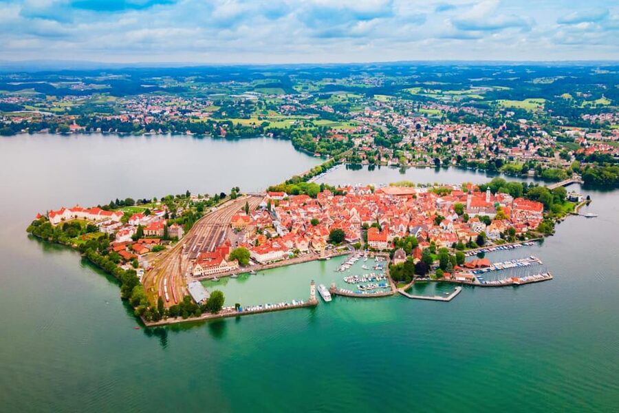 Lindau: Express Walk with a Local - Lindau Old Town Hall, and the clues to island life around it