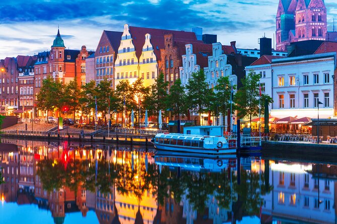 Lübeck Scavenger Hunt and Highlights Self Guided Audio Tour - Why a self-guided Lübeck hunt is such a smart way to spend time
