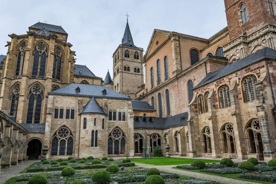 Luxembourg to Trier: Tour of Germany's Oldest City. - Why Trier Works as a quick cross-border trip from Luxembourg