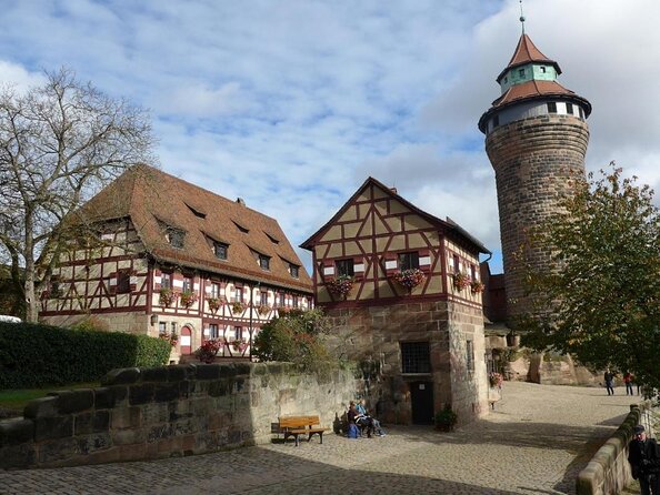 Medieval Tour in Nuremberg in Spanish - Key highlights you will care about