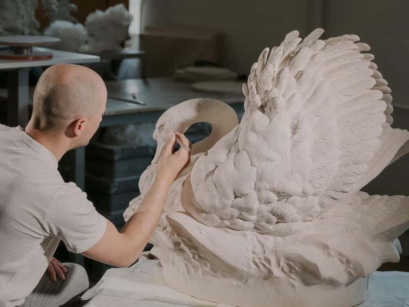 Meissen: Porcelain Manufactor Behind the Scenes Tour - Porcelain painting shop: decoration as real work, not a finishing touch