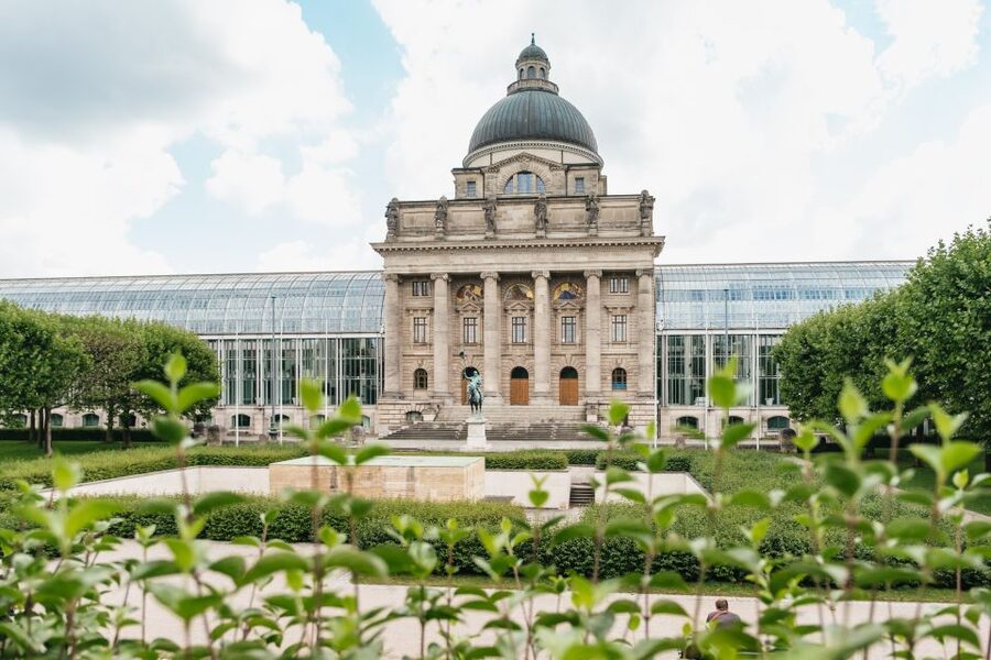 Munich 3-Hour Guided Bike Tour - The English Garden Stretch, Tranquility Under Your Wheels