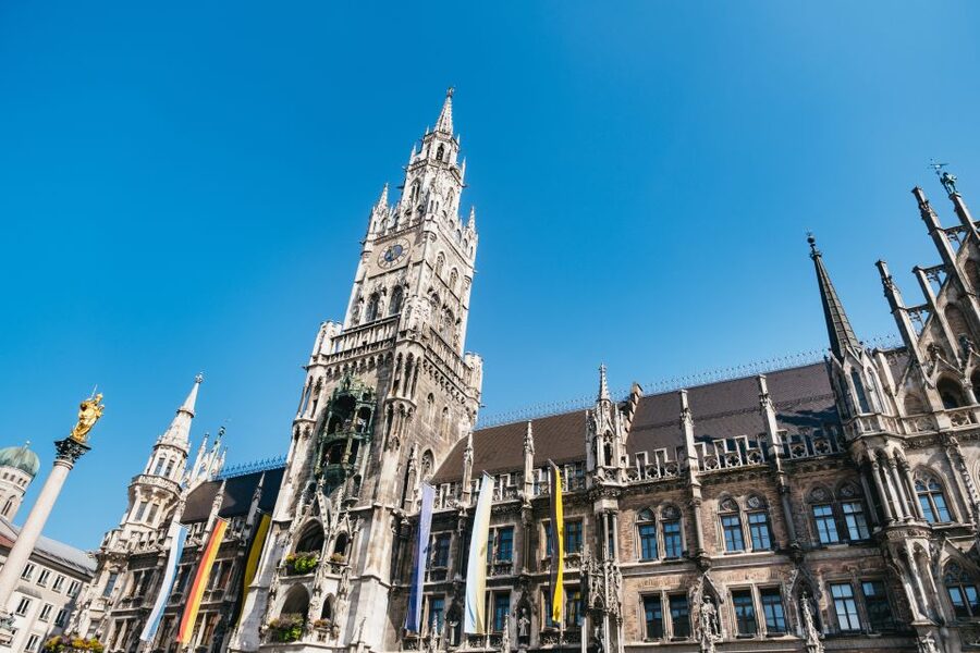 Munich 3-Hour Guided Bike Tour - Marienplatz First, the Old Town Heart