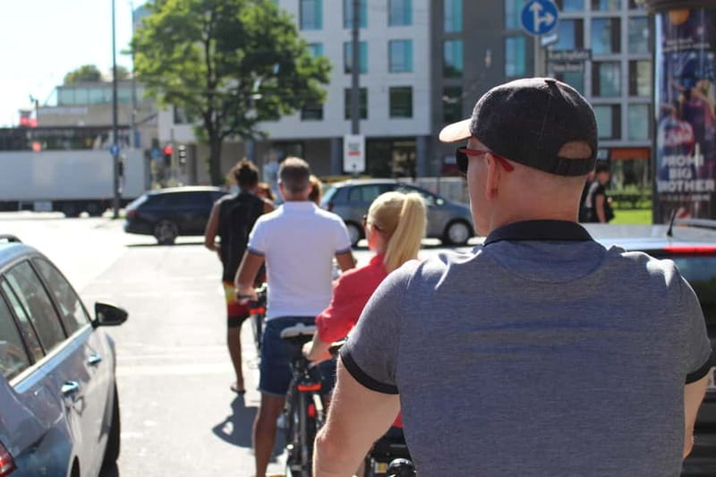 Munich by Bike: Half-Day Tour with Local Guide - Down the Isar River back to Old Town and Marienplatz