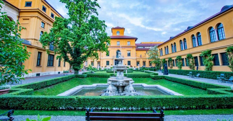 Munich: Capture the most Photogenic Spots with a Local - Key takeaways before you go