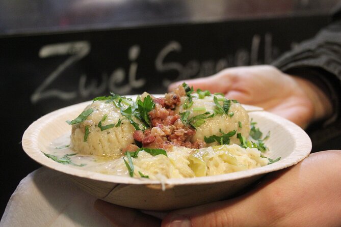 Munich Christmas Market Food Tour with Tastings - Marienplatz start: the classic square with quick, useful context