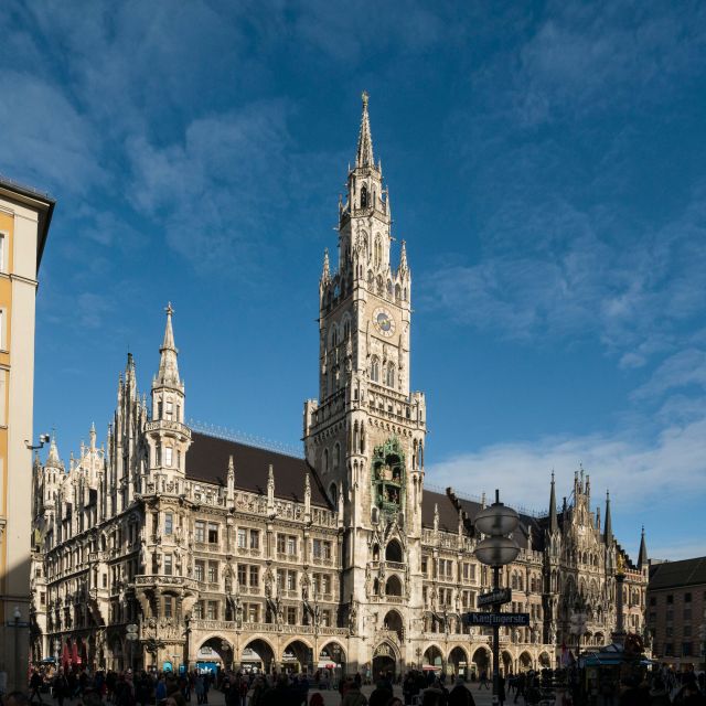 Munich: Guided Tour of the historic Town Hall on Marienplatz - The Law Library reading room: calm, cool, and film-famous