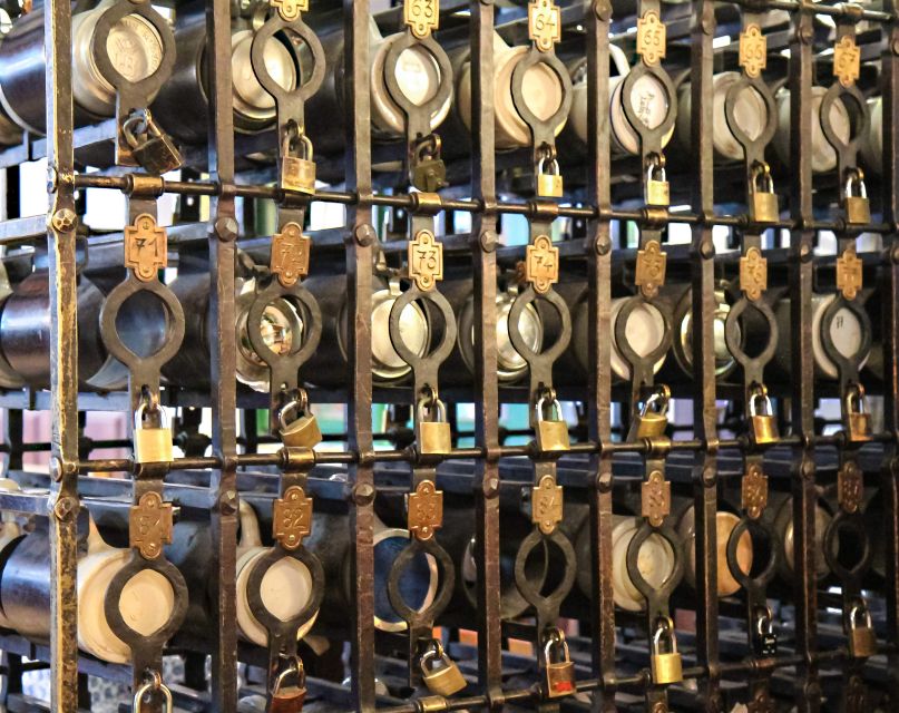 Munich: Hofbräuhaus Guided Tour with 1 Beer - Price and value: is $36 a fair deal?