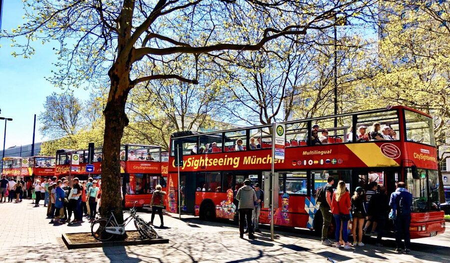 Munich Hop-On Hop-Off Tour: 1-Day or 2-Day Ticket - Starting point at Luisenstr. 4: getting on without fuss