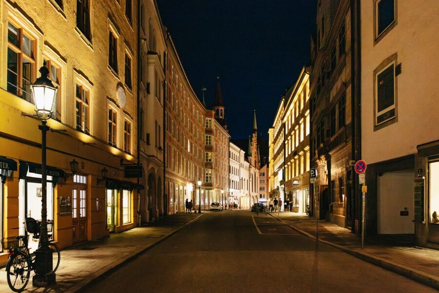 Munich: Middle Ages Tour with Night Watchman - Munich’s Middle Ages, told from the street