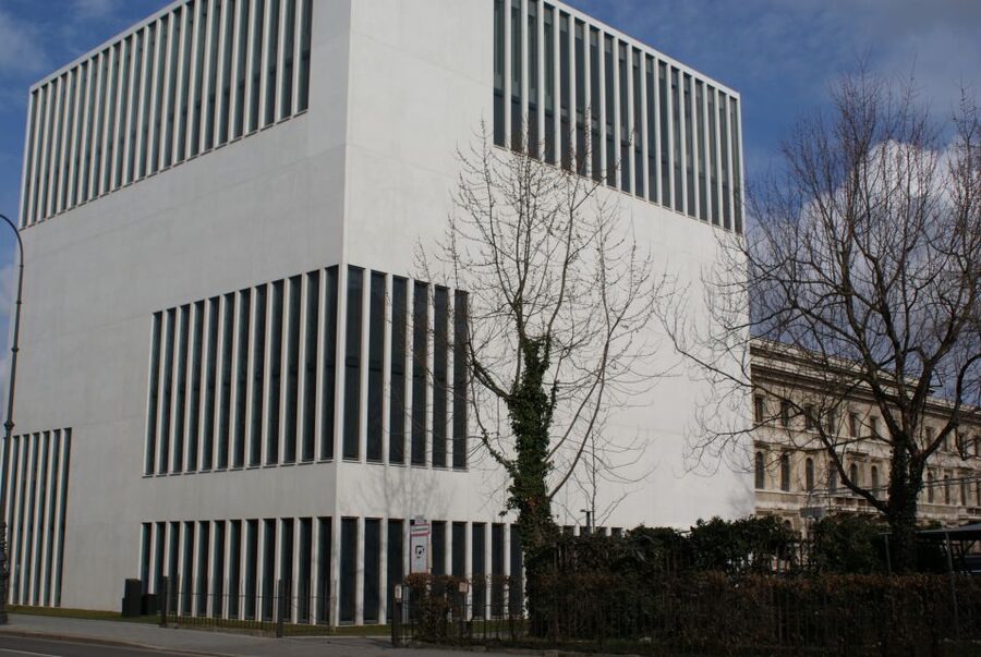 Munich: Nazi History 2-Hour Small Group Walking Tour - Why Munich’s Nazi Story Starts at Marienplatz