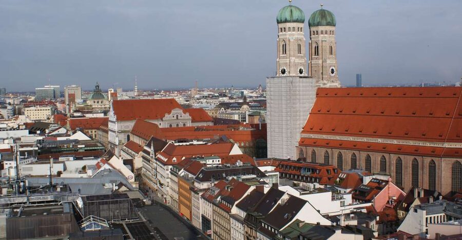 Munich: Nazi History 2-Hour Small Group Walking Tour - Odeonsplatz, the Opera area, and how power borrows prestige