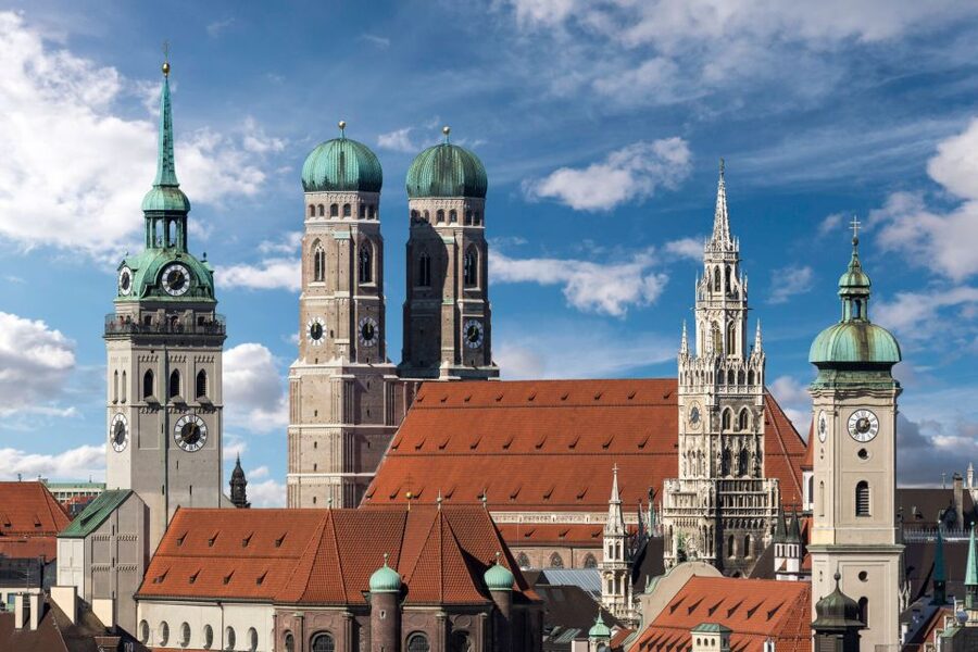 Munich: Old Town Guided Walking Tour - Frauenkirche: the landmark you will recognize instantly