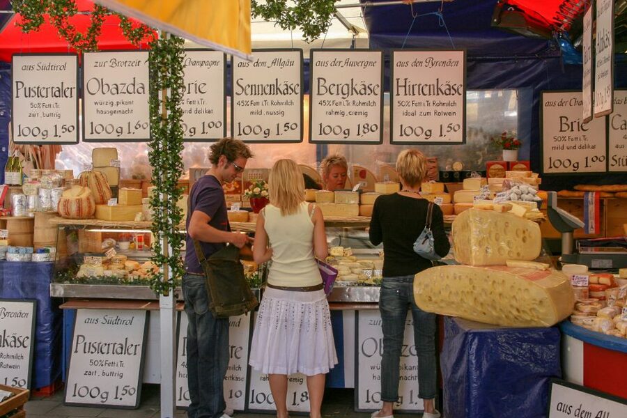 Munich: Old Town & Viktualienmarkt City Walk in German - FAQ