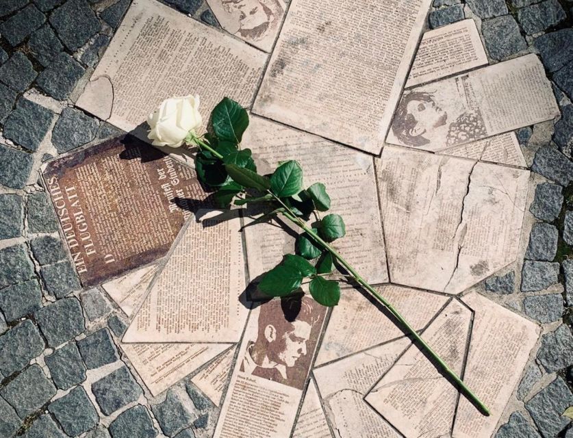 Munich: Resistance against Hitler - Historical Walking Tour - Start at LMU: Munich, propaganda, and the first big shift in viewpoint