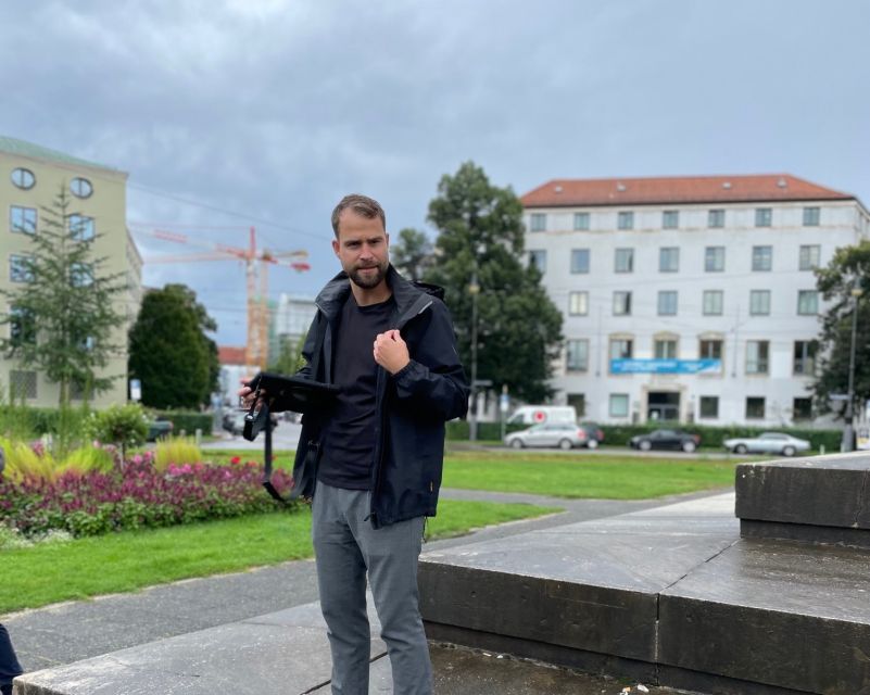 Munich: Resistance against Hitler - Historical Walking Tour - The university stop: youth, preparation, and the tension of silence