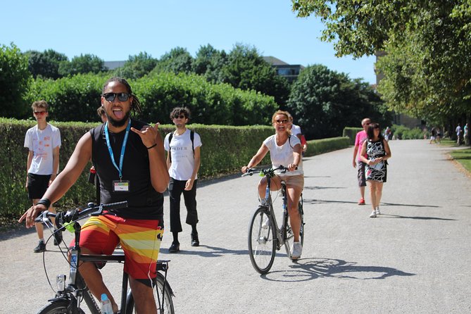 Munich Small-Group Bike Tour - Where you start, what the meeting point feels like, and how the ride flows