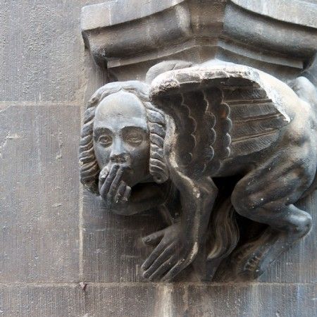 Munich: Spooky Tour of Old Town in German - From Hangmen to Witches: The Cast of Characters You Hear Along the Way